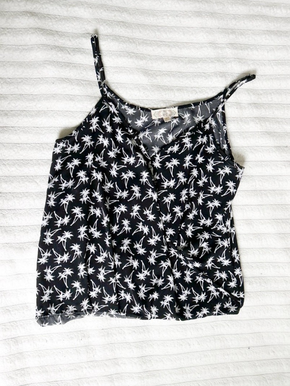 Black-and-white Palm Tree Print Spaghetti Strap Camisole/crop tank